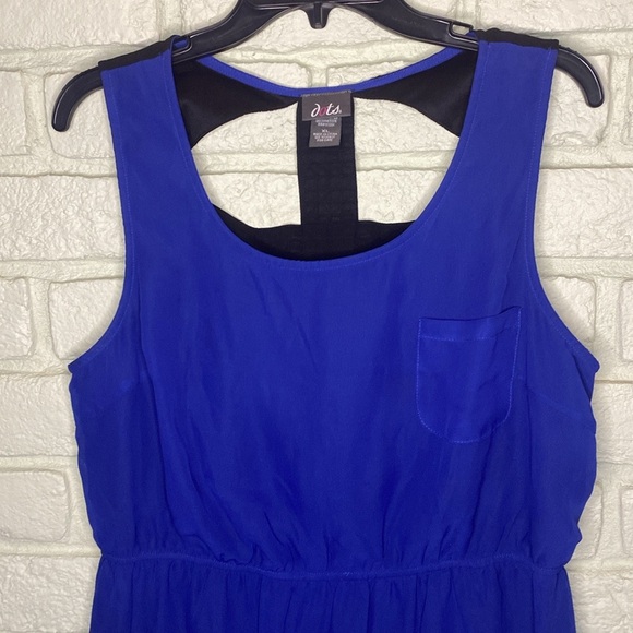 Blue Sleeveless Dress - Picture 3 of 5
